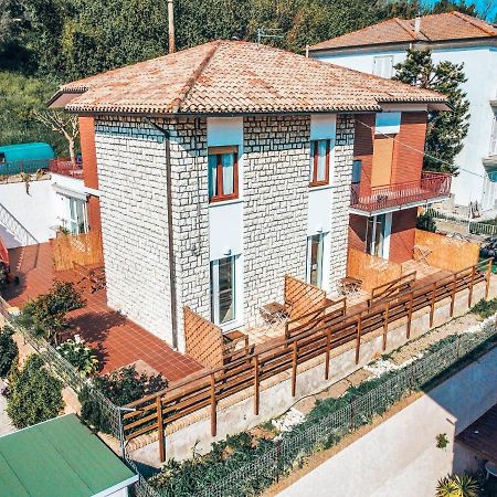 Onda Del Conero Hotel Numana Bagian luar foto